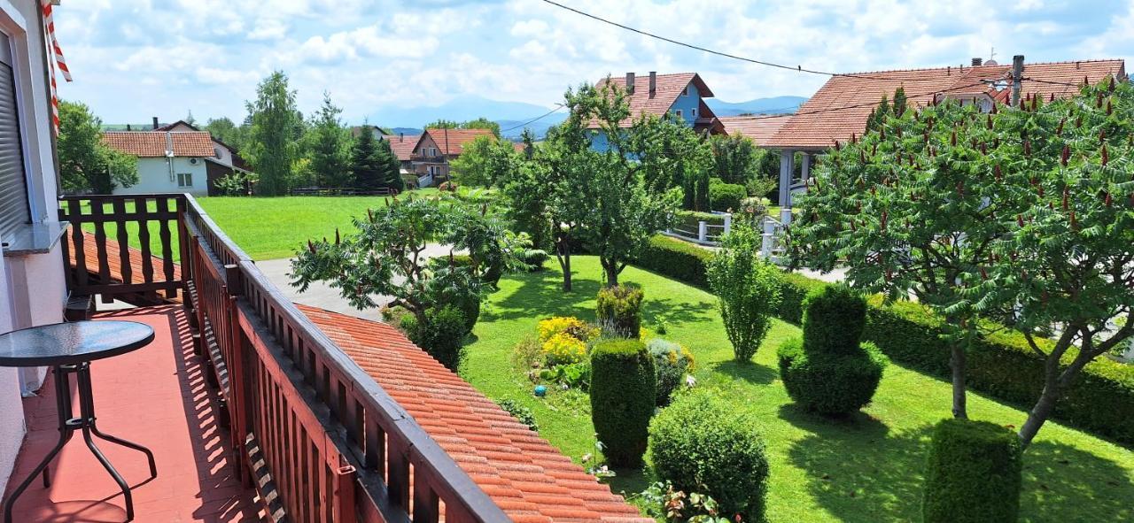 Apartman Marija Brajdic Rakovica Exteriör bild