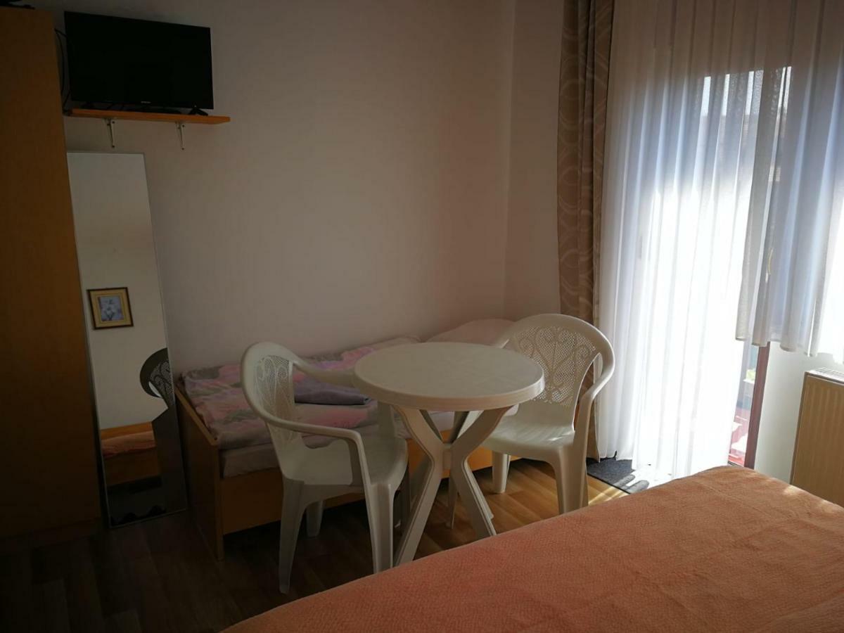 Apartman Marija Brajdic Rakovica Exteriör bild